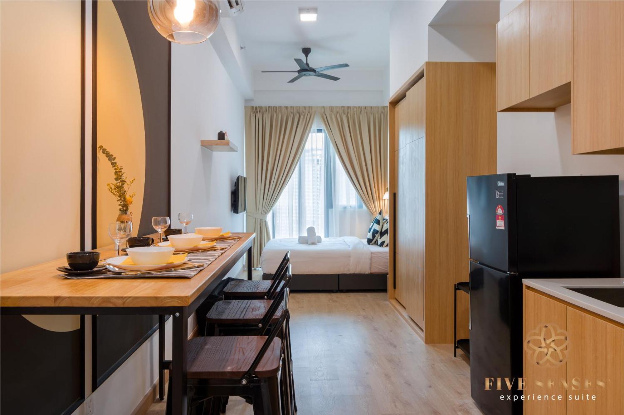 The Colony & The Luxe, Kuala Lumpur By Canopy Lives Room photo